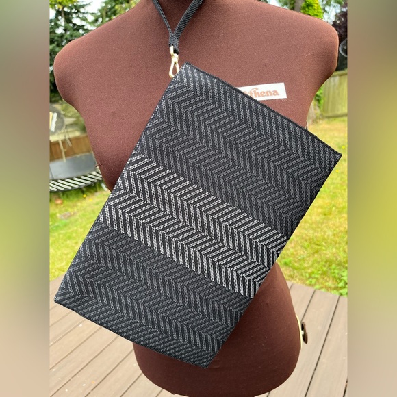 Rothy’s The Wristlet in Shadow Black - Picture 3 of 6